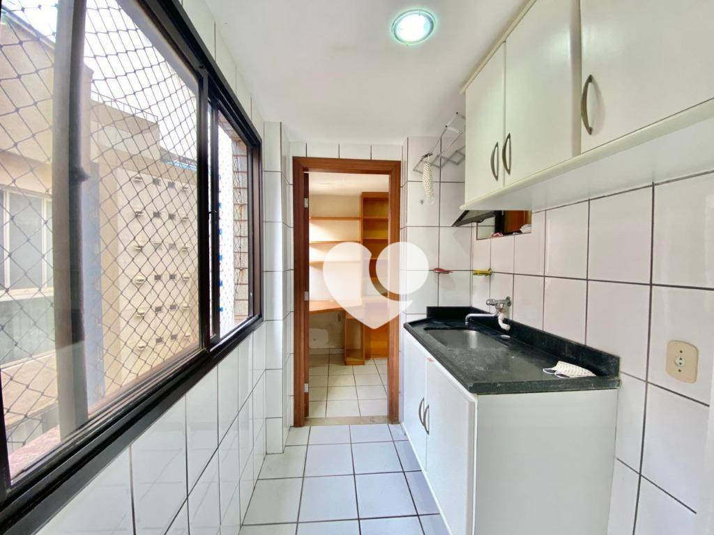 Apartamento à venda com 4 quartos, 180m² - Foto 17