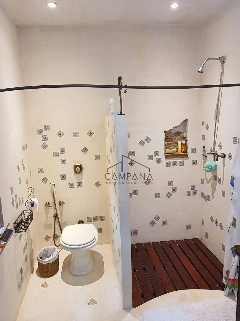 Casa à venda com 6 quartos, 600m² - Foto 30