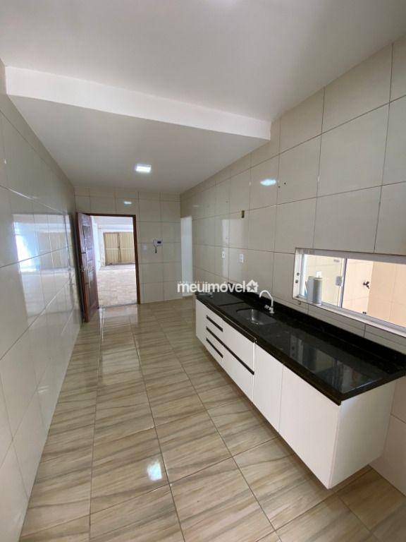 Casa à venda com 3 quartos, 149m² - Foto 14