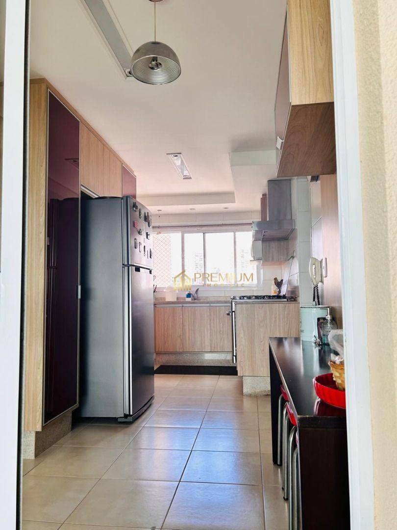 Apartamento à venda com 3 quartos, 190m² - Foto 16