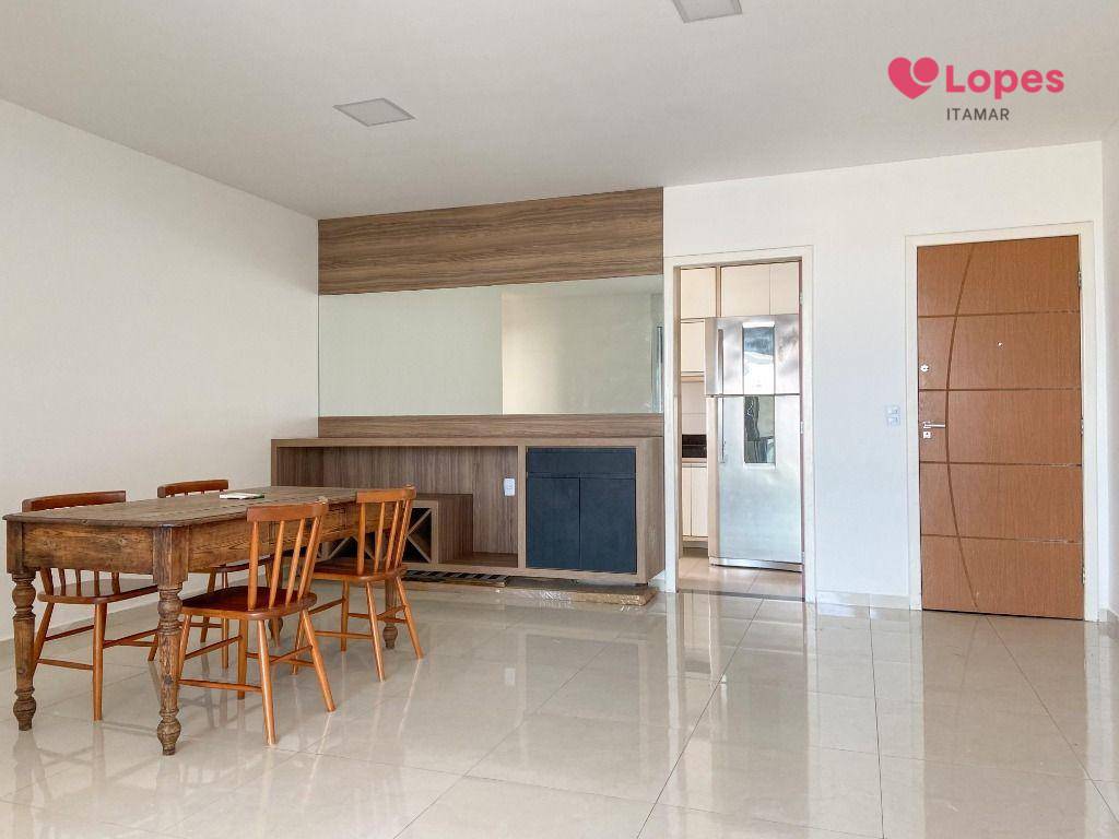 Apartamento para alugar com 3 quartos, 157m² - Foto 6