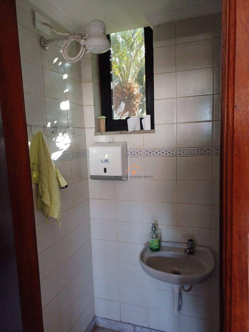 Sobrado à venda com 4 quartos, 200m² - Foto 14