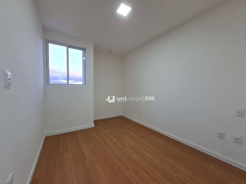 Apartamento para alugar com 2 quartos, 80m² - Foto 9