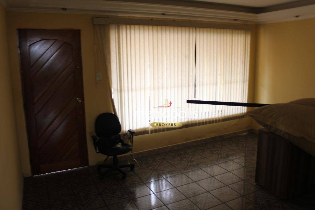 Sobrado à venda com 4 quartos, 276m² - Foto 3