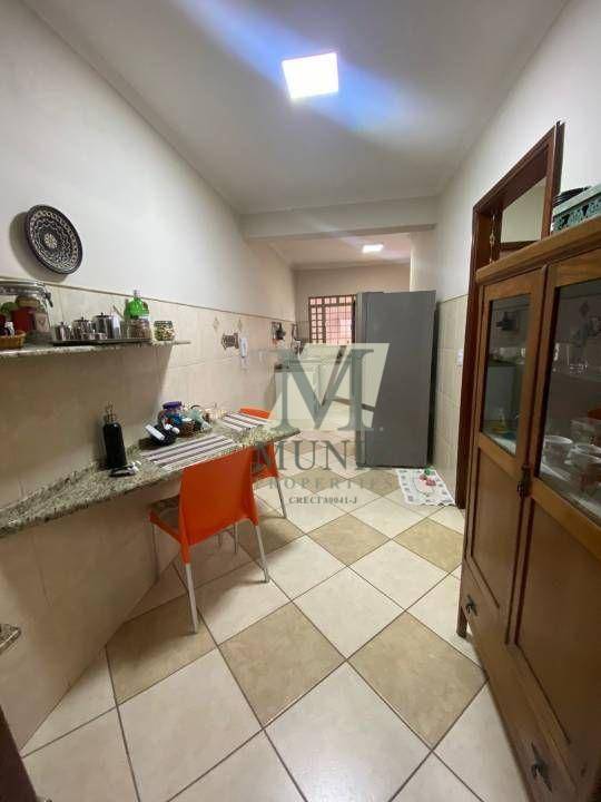 Casa à venda com 3 quartos, 175m² - Foto 8