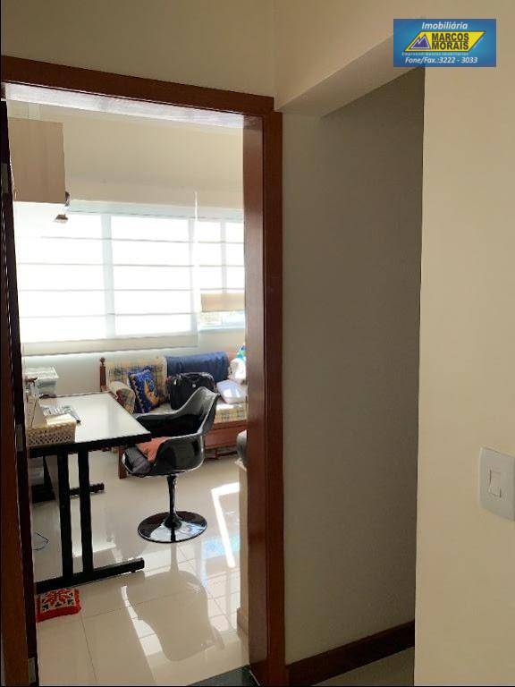 Casa de Condomínio à venda com 3 quartos, 400m² - Foto 45