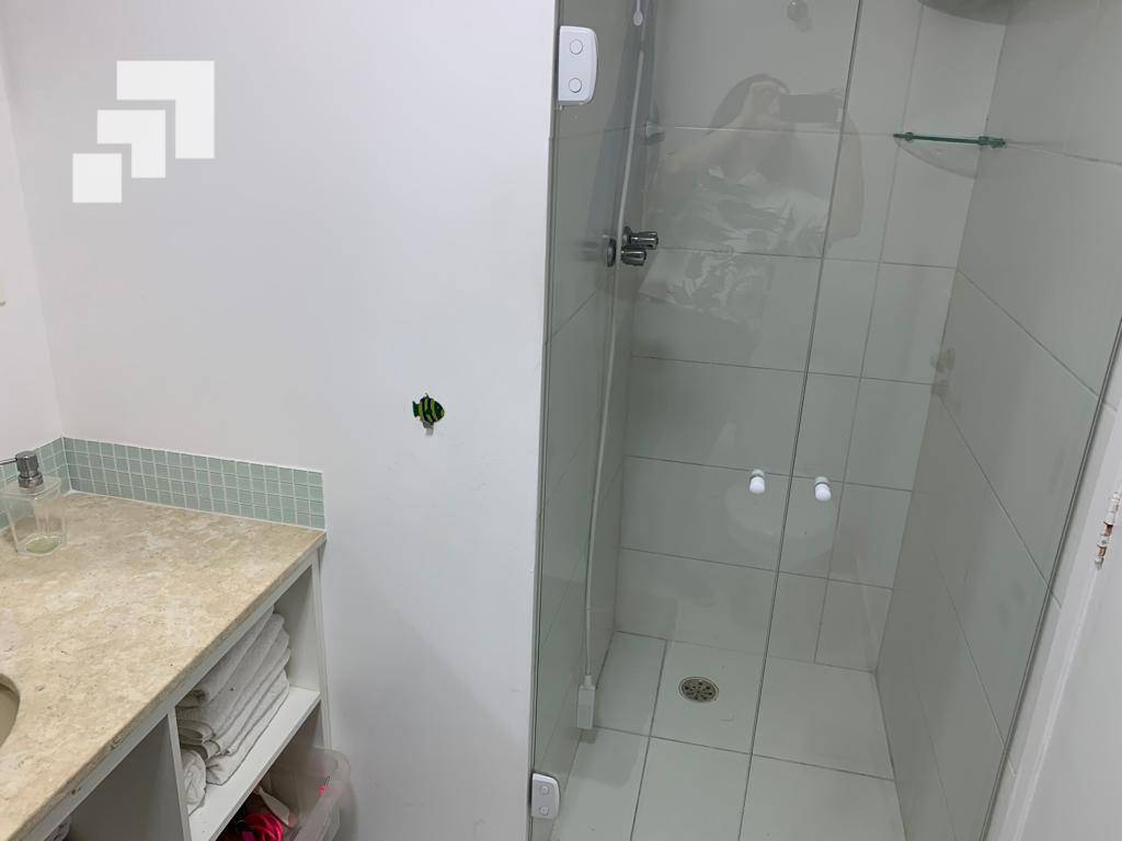 Apartamento à venda com 2 quartos, 70m² - Foto 18