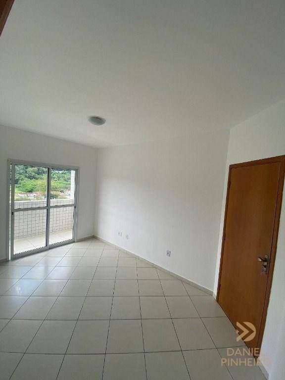 Apartamento à venda com 2 quartos, 62m² - Foto 1