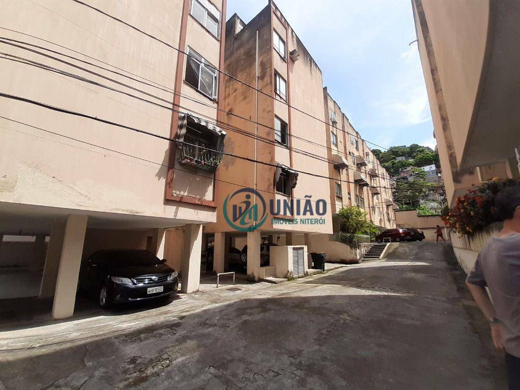 Apartamento à venda com 2 quartos, 70m² - Foto 23