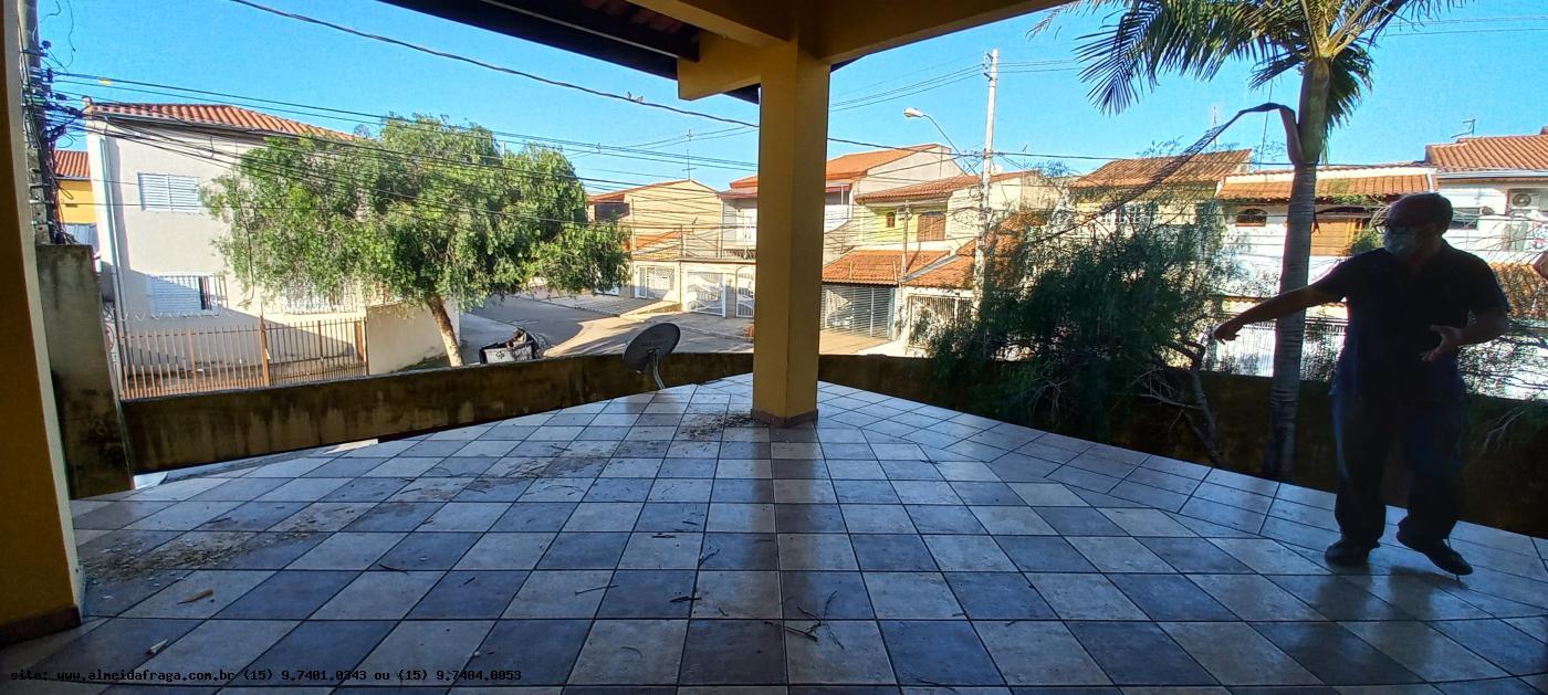 Casa para alugar com 5 quartos, 300m² - Foto 33