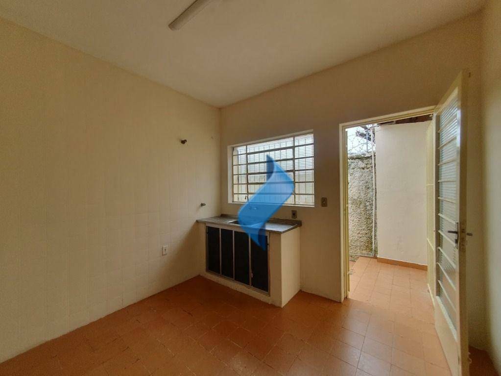 Casa à venda com 3 quartos, 137m² - Foto 25