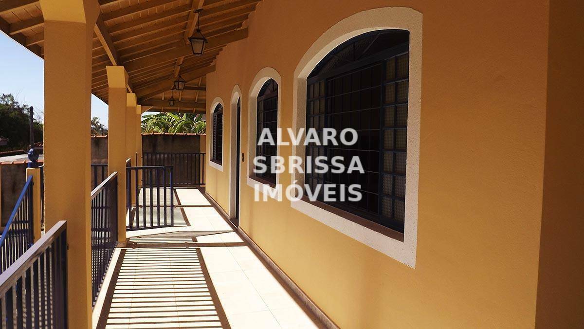 Chácara à venda com 3 quartos, 340m² - Foto 2