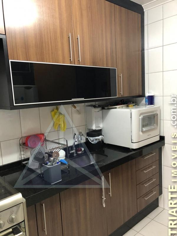 Apartamento à venda com 3 quartos, 83m² - Foto 19