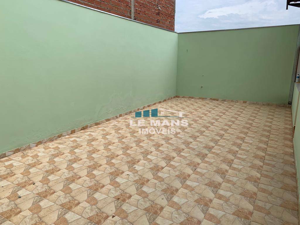 Casa à venda com 3 quartos, 211m² - Foto 10