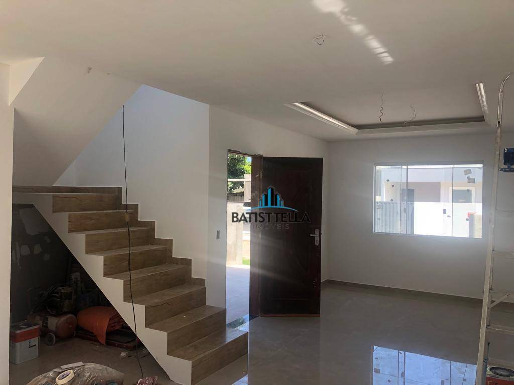 Casa à venda com 3 quartos, 96m² - Foto 7