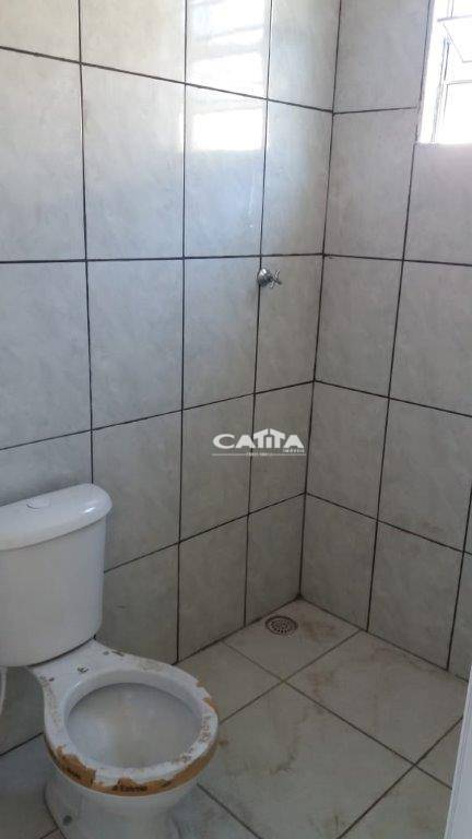 Casa para alugar com 2 quartos, 40m² - Foto 11