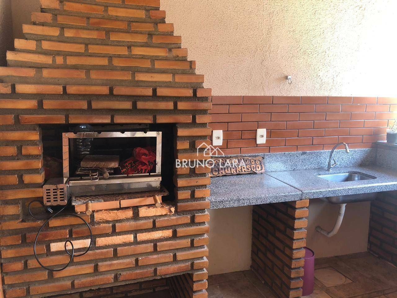 Casa à venda com 4 quartos, 250m² - Foto 27