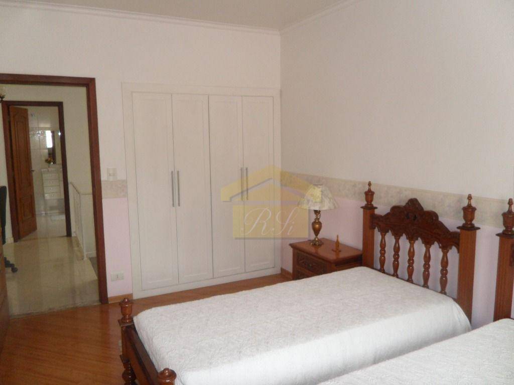 Casa à venda com 3 quartos, 197m² - Foto 19