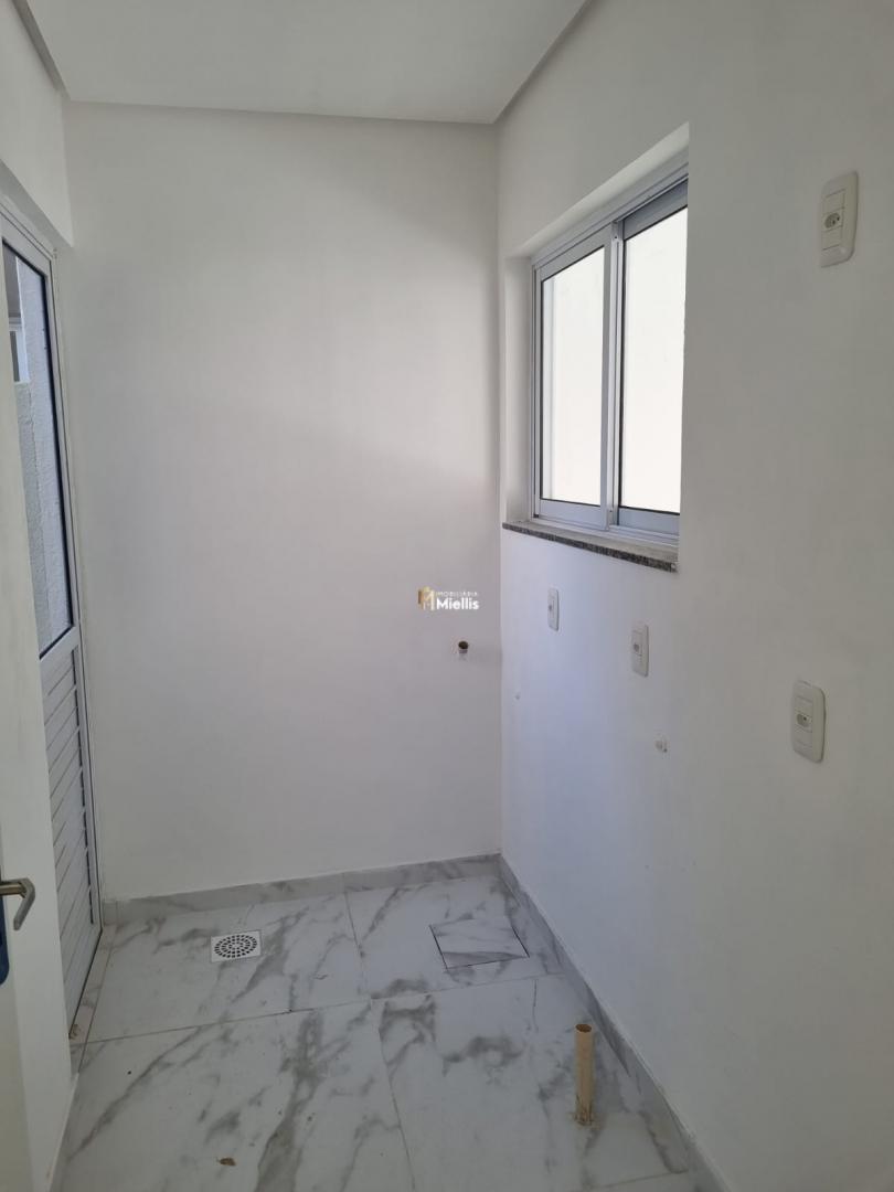 Casa à venda com 3 quartos, 107m² - Foto 6