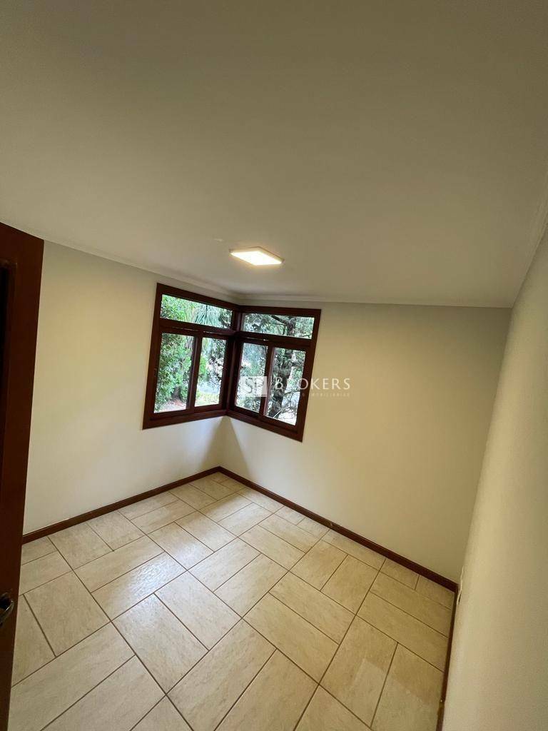 Casa de Condomínio à venda com 3 quartos, 315m² - Foto 3