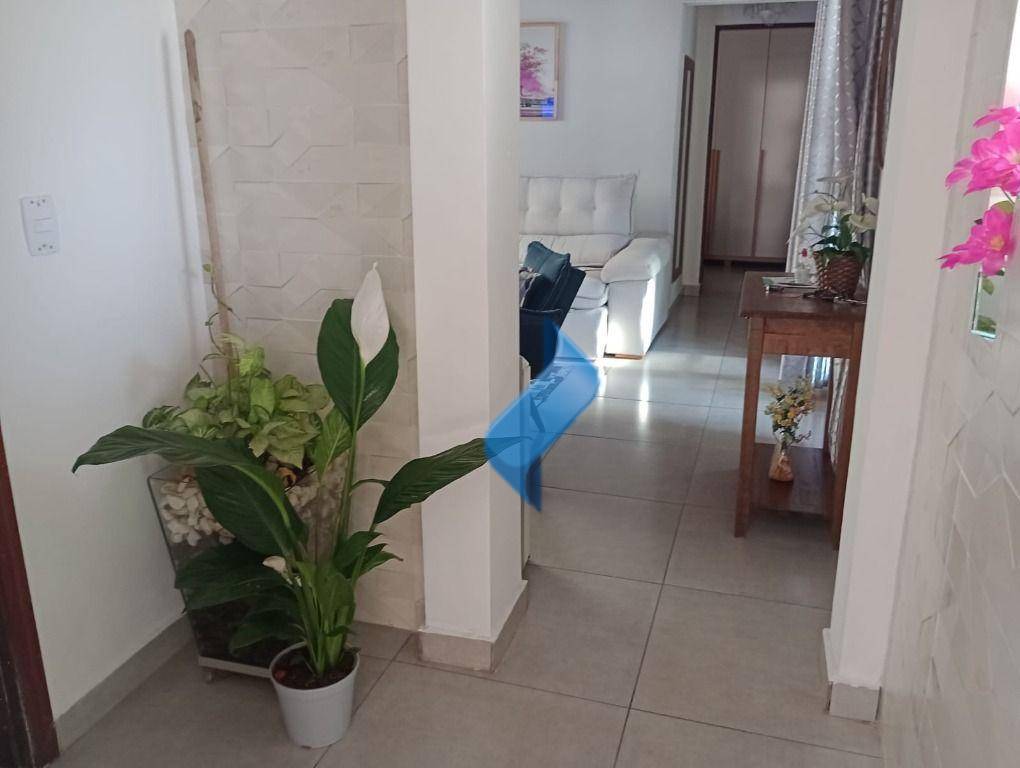 Casa à venda com 3 quartos, 180m² - Foto 15