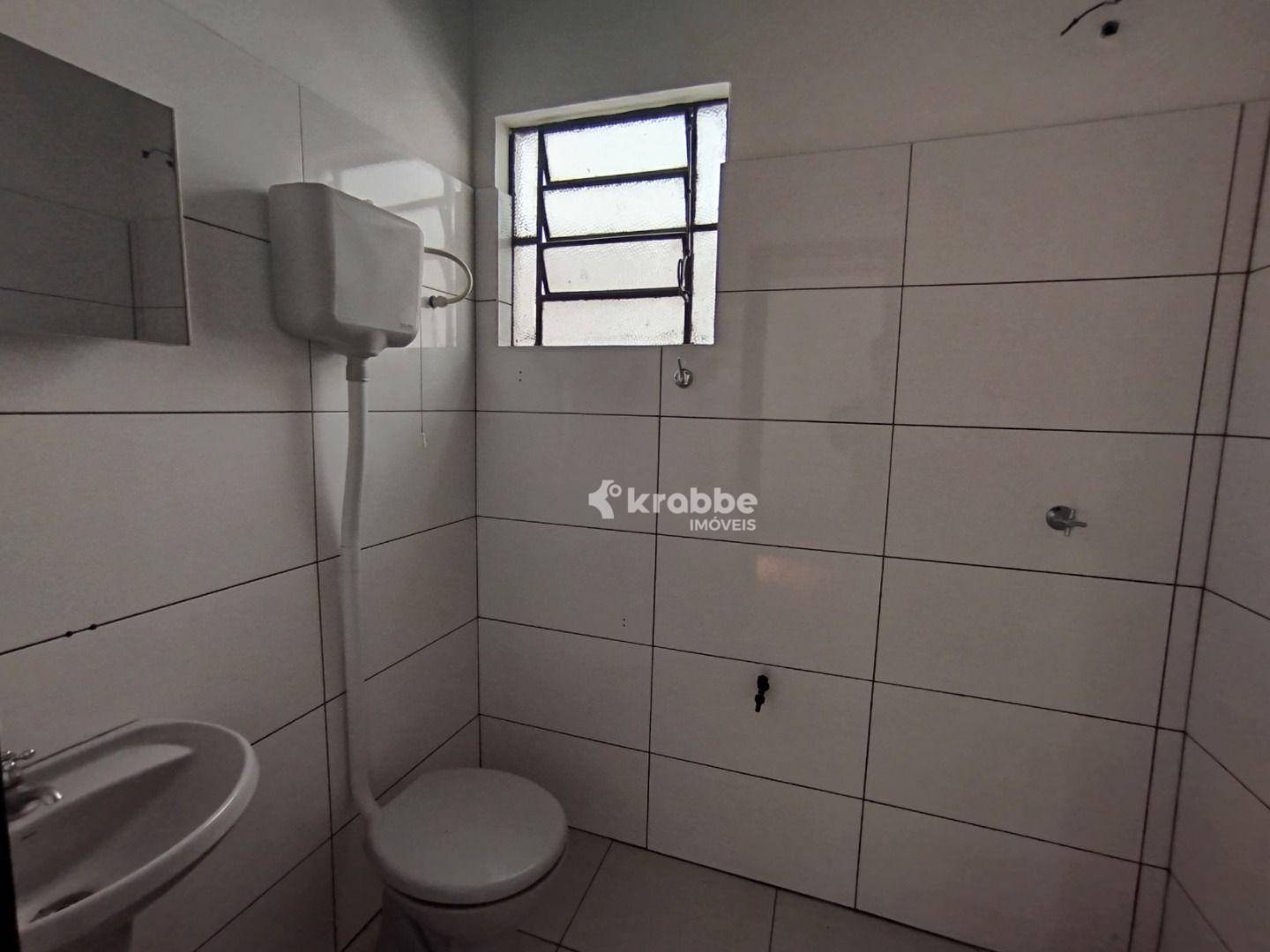 Casa para alugar com 2 quartos, 80m² - Foto 10
