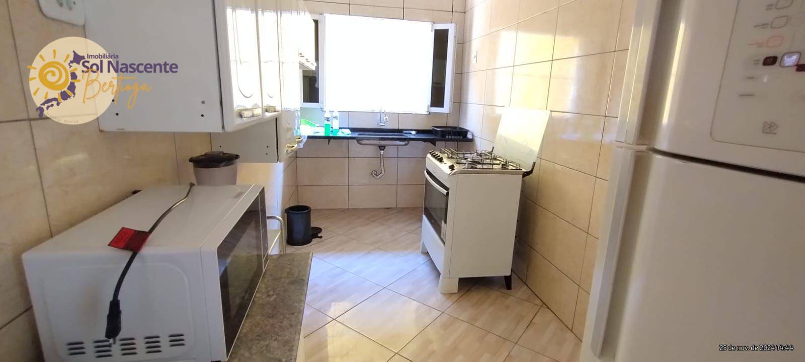 Casa à venda e aluguel com 3 quartos, 230m² - Foto 3