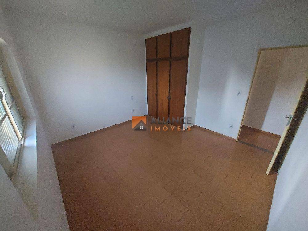 Apartamento à venda com 3 quartos, 90m² - Foto 9