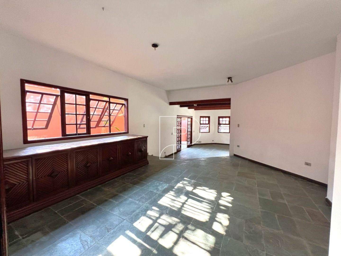 Casa de Condomínio à venda com 4 quartos, 570m² - Foto 8