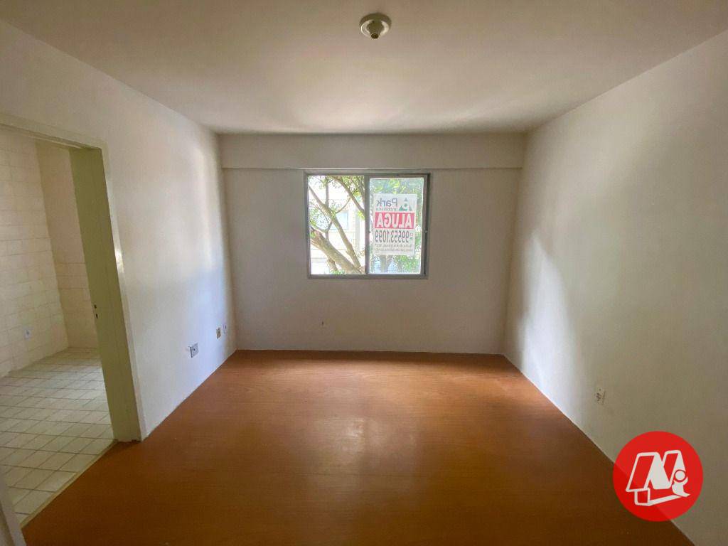 Apartamento para alugar com 1 quarto, 45m² - Foto 4