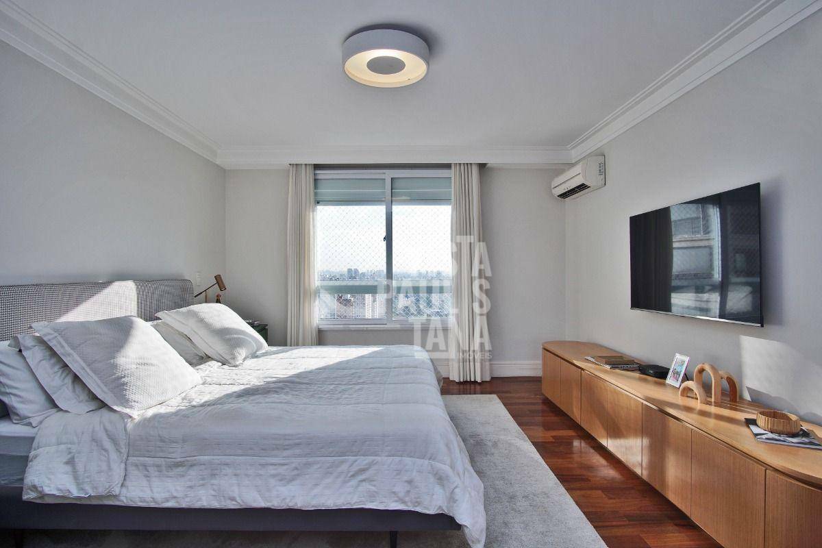 Apartamento à venda com 3 quartos, 222m² - Foto 13