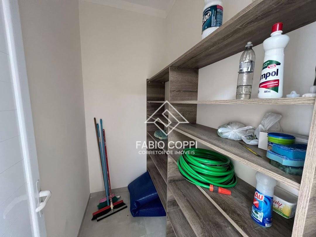 Casa de Condomínio à venda com 3 quartos, 236m² - Foto 12