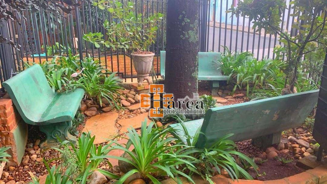 Apartamento à venda com 2 quartos, 100m² - Foto 1