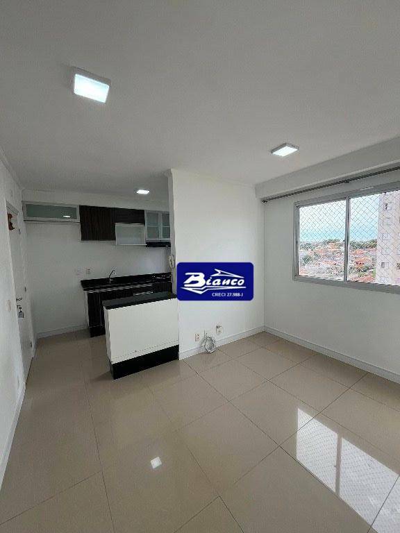 Apartamento para alugar com 2 quartos, 43m² - Foto 5