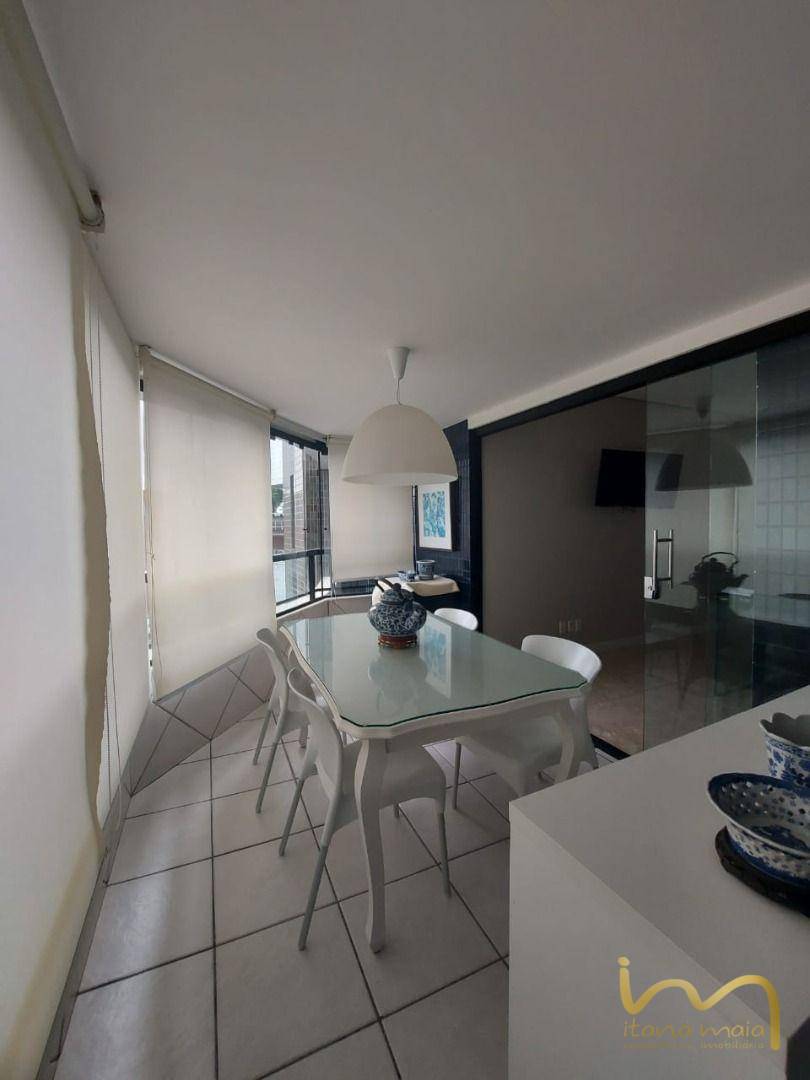 Apartamento à venda com 4 quartos, 243m² - Foto 7