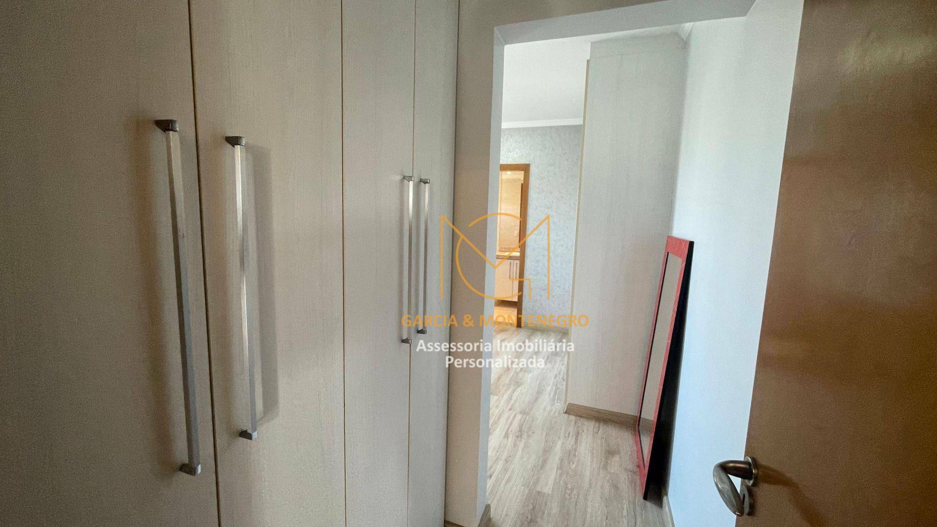 Apartamento para alugar com 3 quartos, 130m² - Foto 15