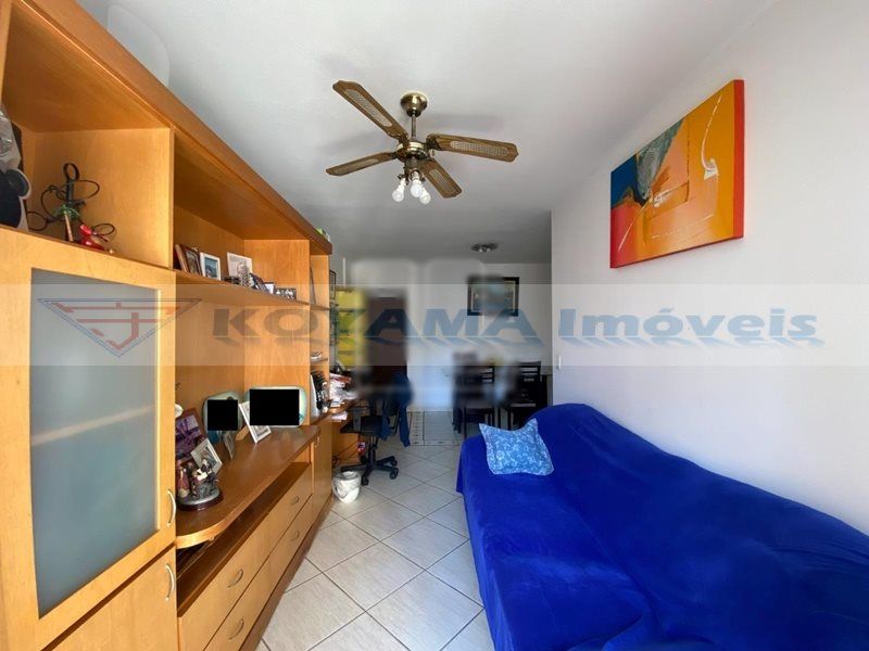 Apartamento à venda com 2 quartos, 67m² - Foto 4