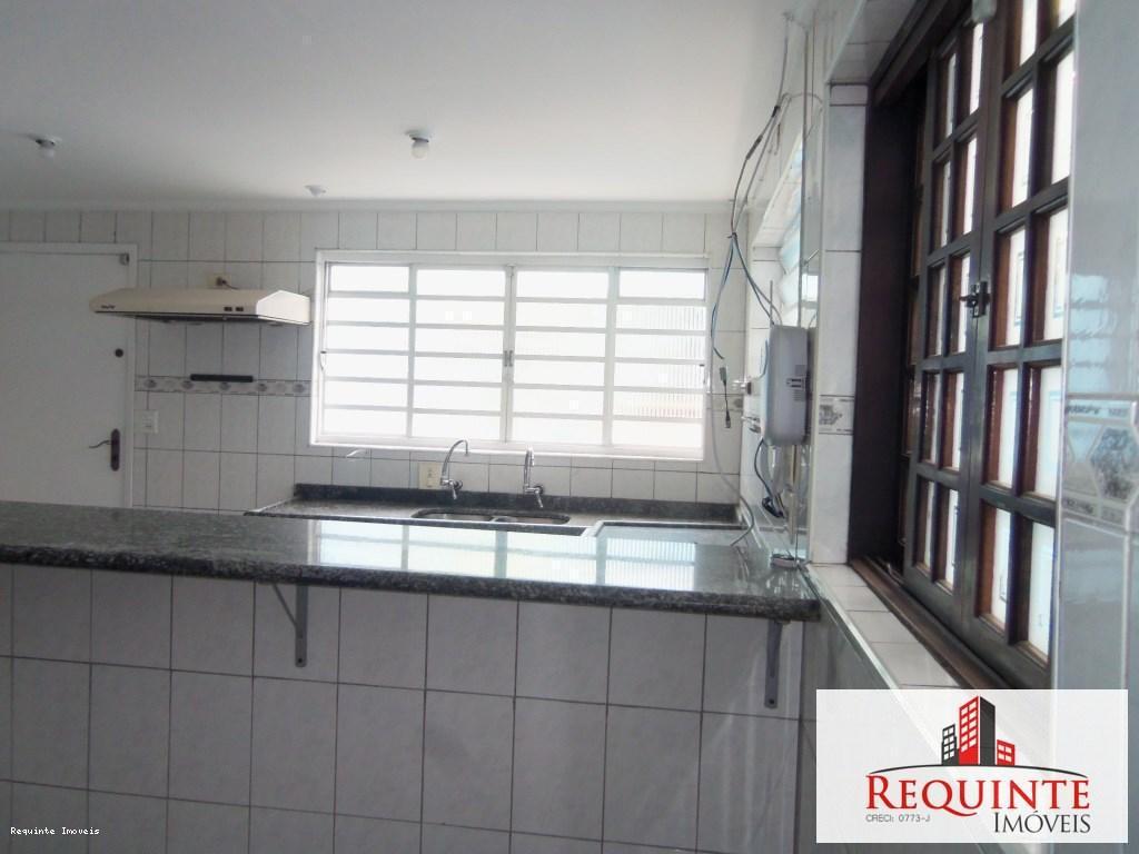 Sobrado à venda com 3 quartos, 210m² - Foto 17