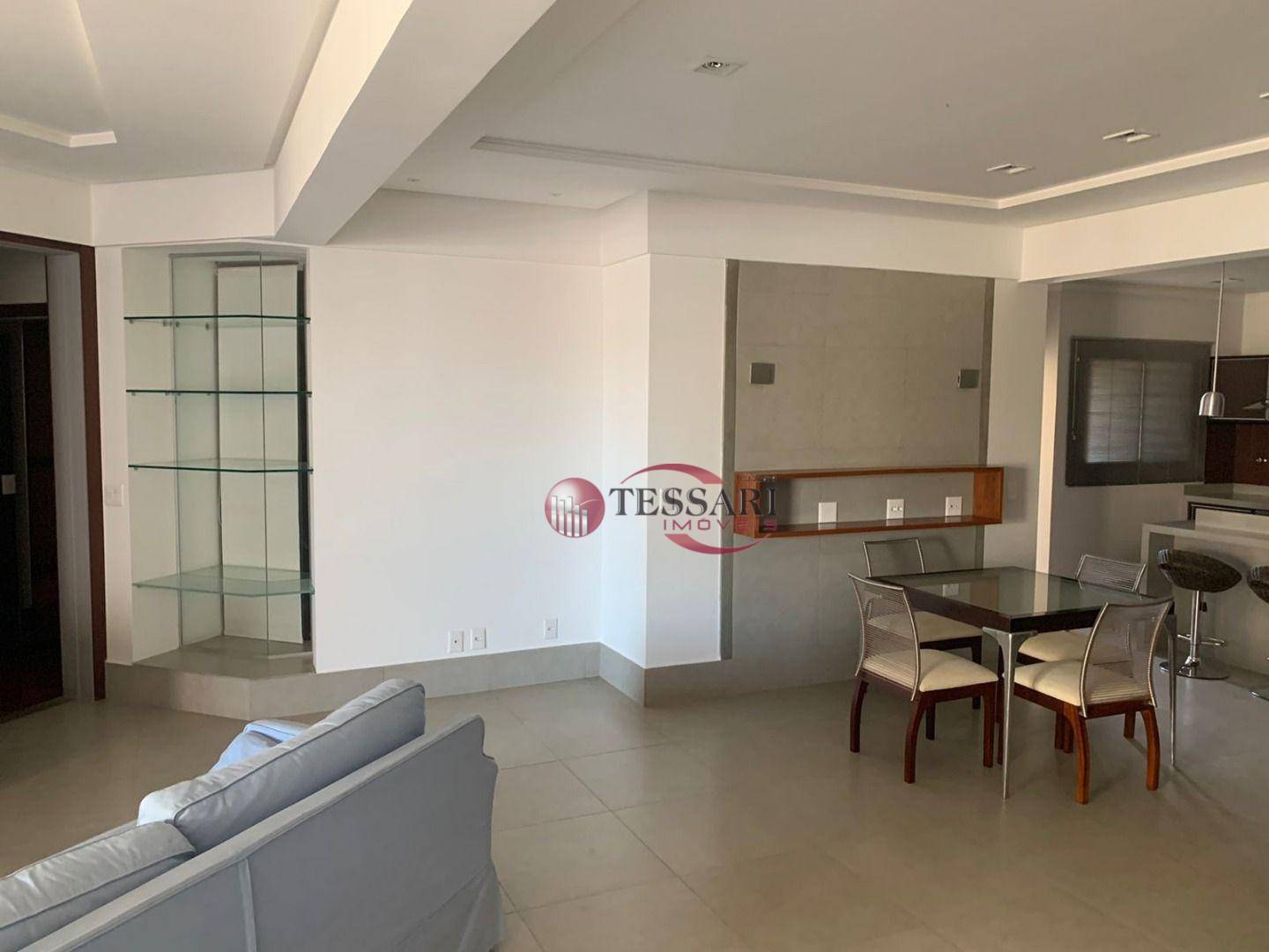 Apartamento à venda com 3 quartos, 180m² - Foto 3