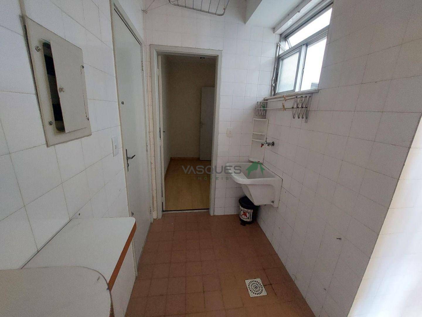 Apartamento para alugar com 1 quarto, 50m² - Foto 12