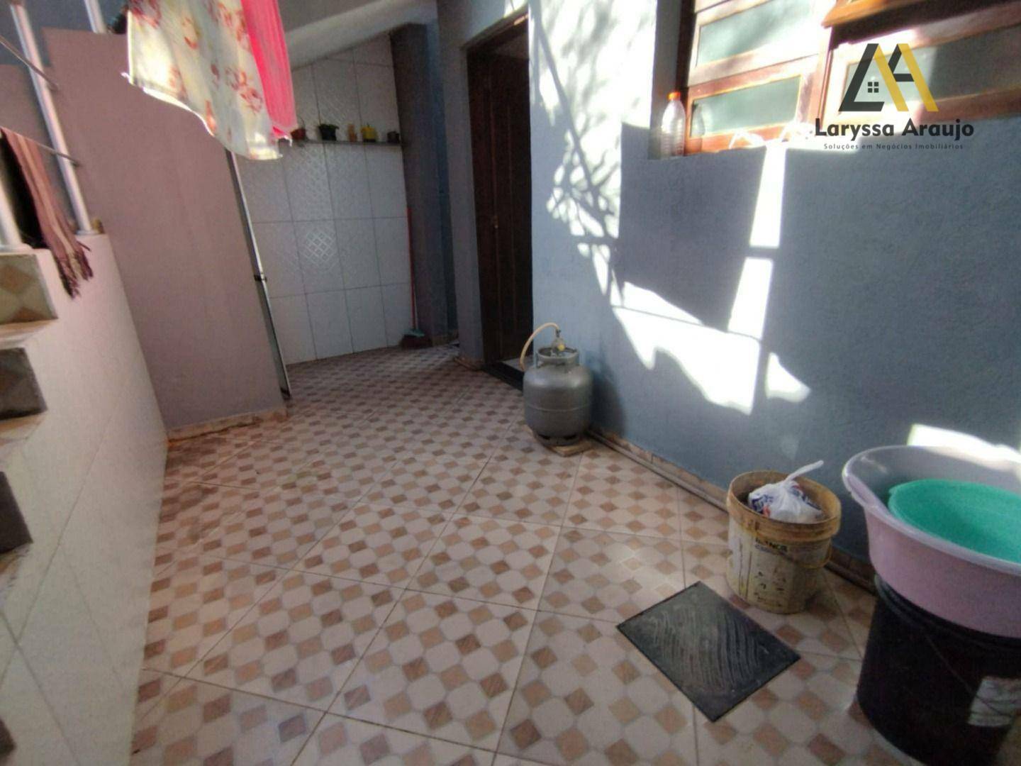 Casa à venda com 3 quartos, 100m² - Foto 16