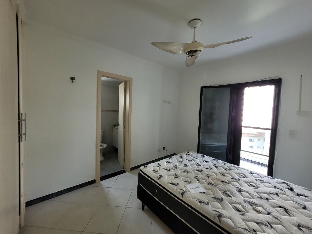 Apartamento à venda com 4 quartos, 140m² - Foto 9