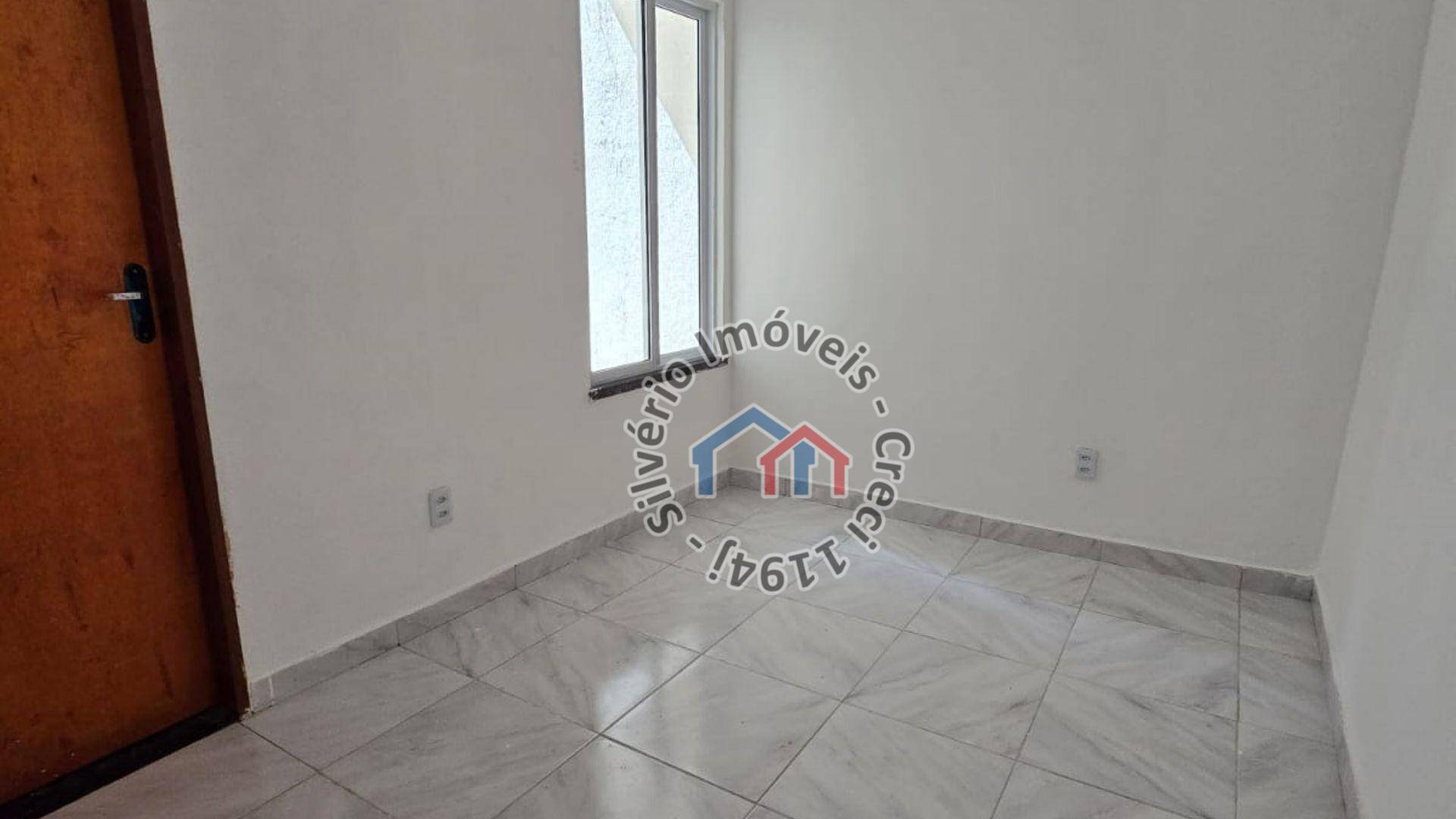 Casa à venda com 3 quartos, 85m² - Foto 4