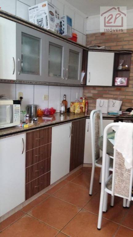 Casa à venda com 3 quartos, 200m² - Foto 11