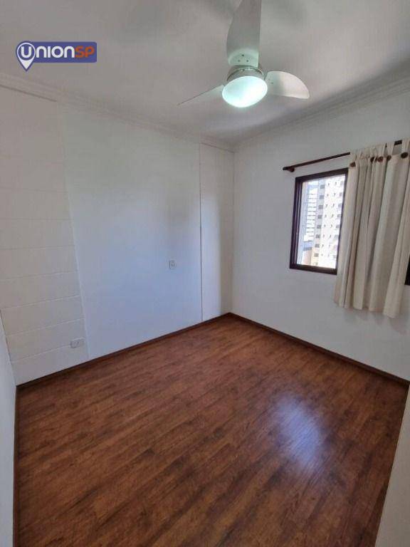 Apartamento à venda com 2 quartos, 70m² - Foto 5