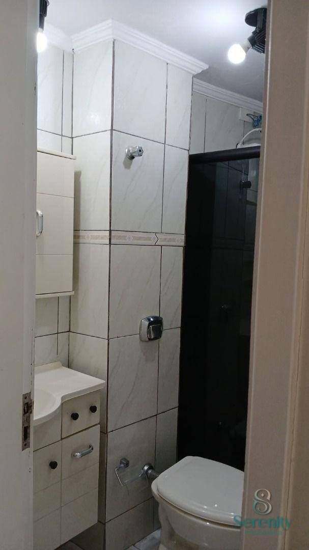 Apartamento para alugar com 3 quartos, 80m² - Foto 11