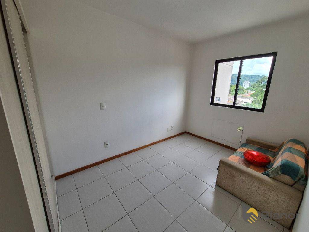 Apartamento para alugar com 2 quartos, 64m² - Foto 16