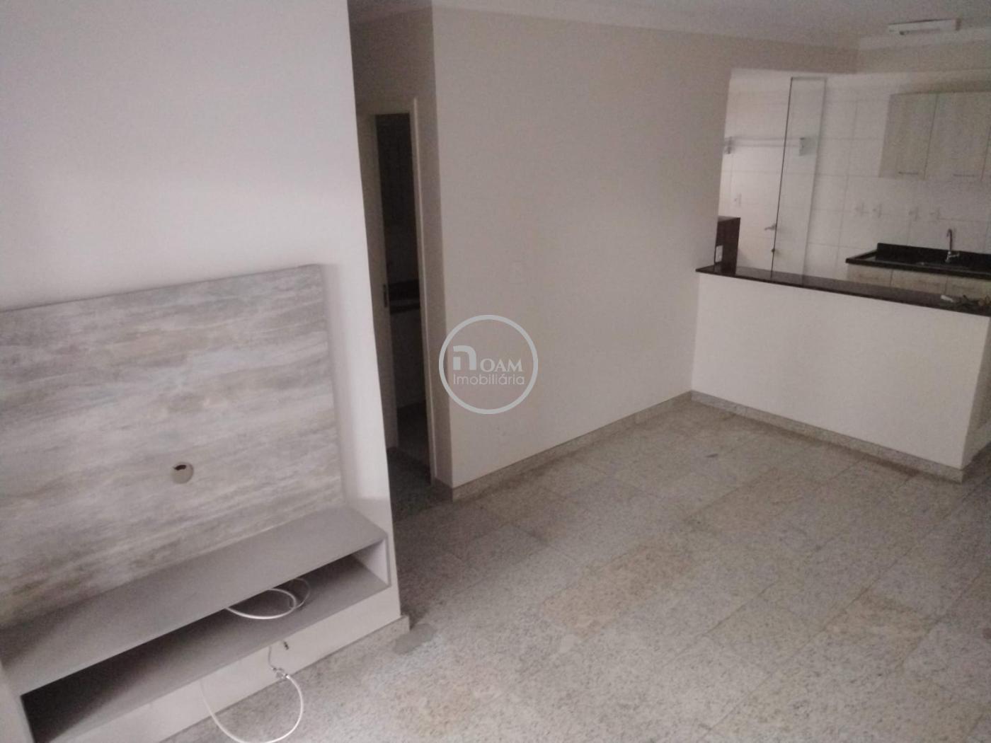 Apartamento à venda com 3 quartos, 80m² - Foto 2