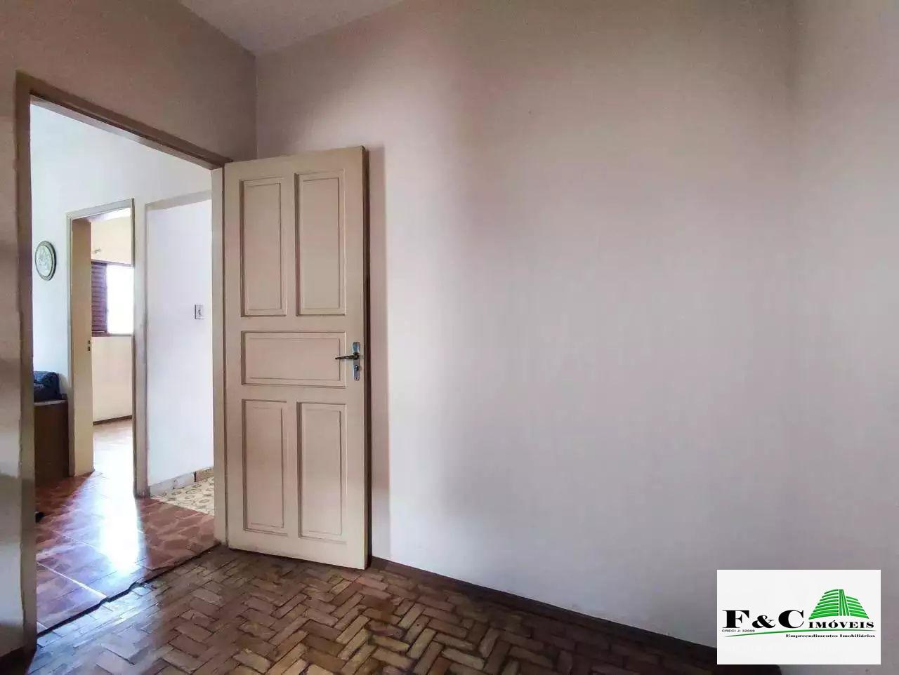 Casa à venda com 3 quartos, 200m² - Foto 9