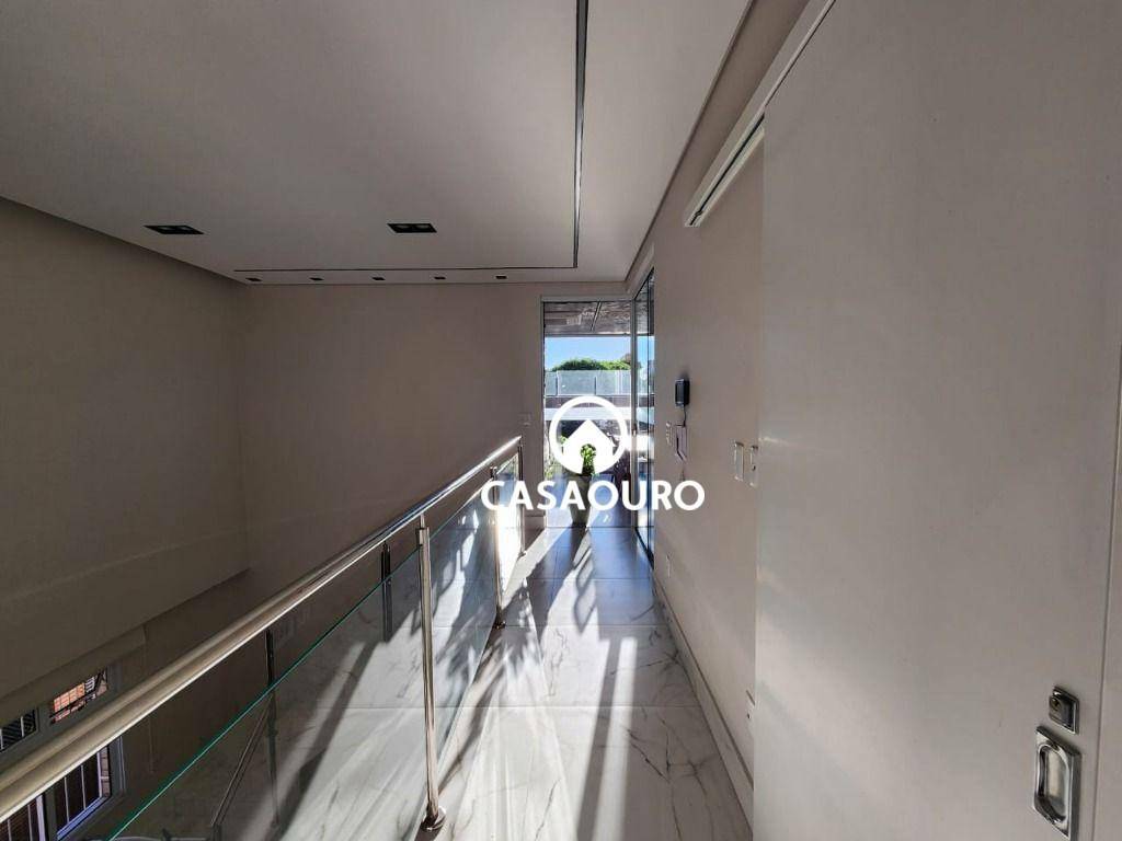 Cobertura à venda com 4 quartos, 200m² - Foto 17
